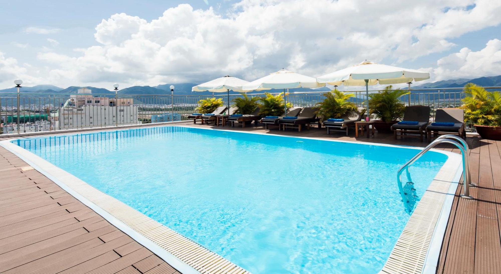 Galliot Hotel Nha Trang Bagian luar foto