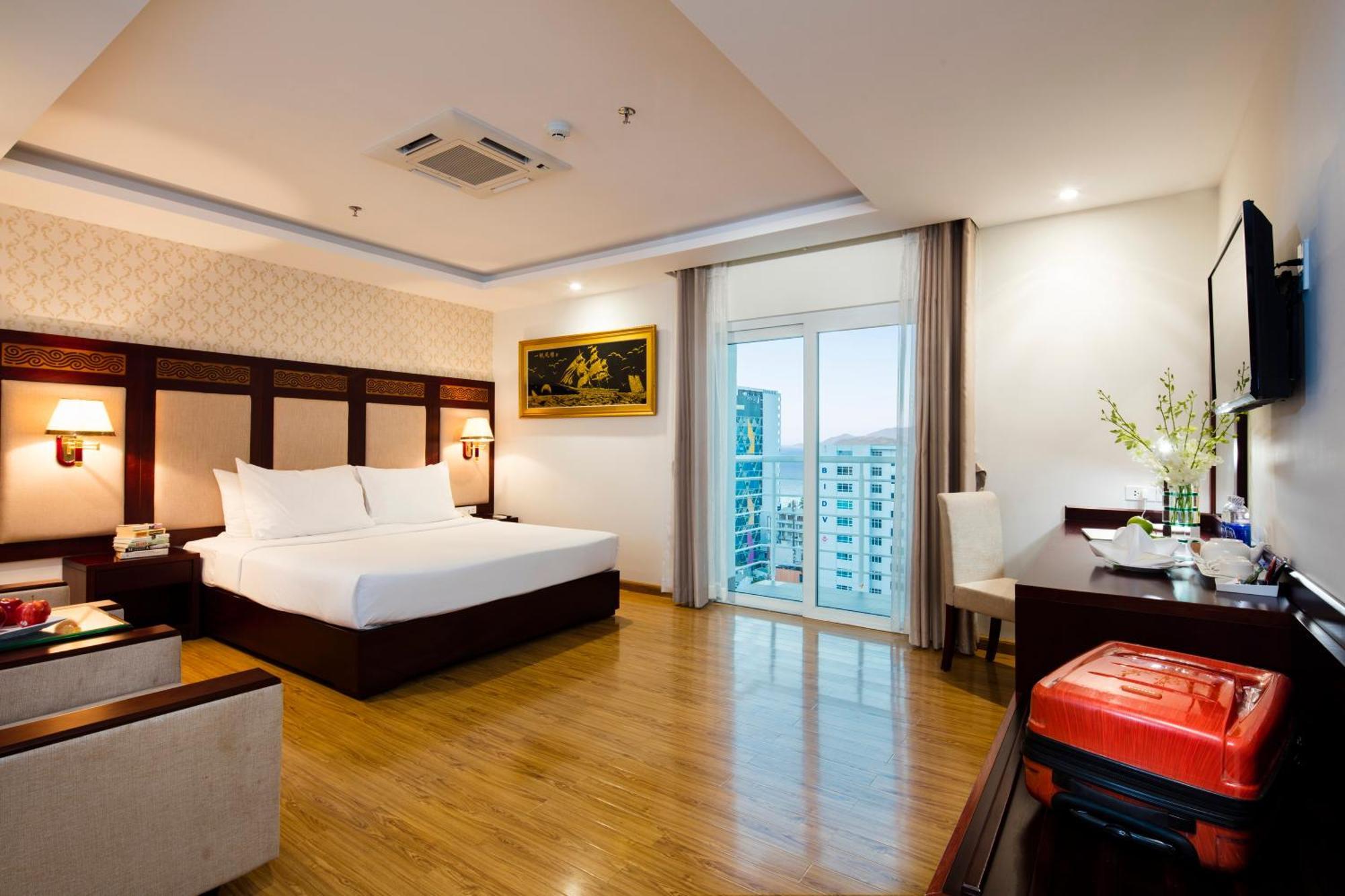 Galliot Hotel Nha Trang Bagian luar foto