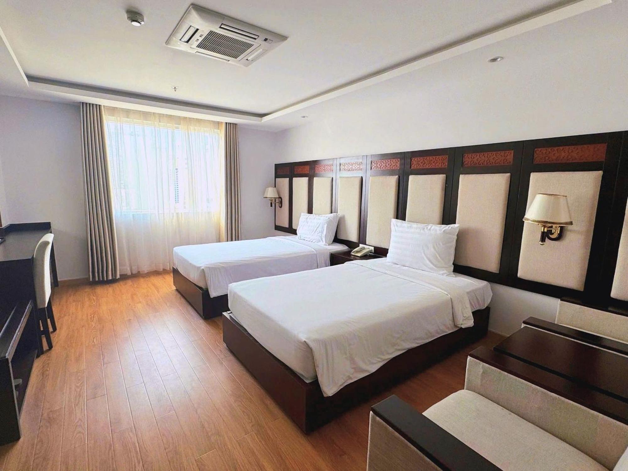 Galliot Hotel Nha Trang Bagian luar foto
