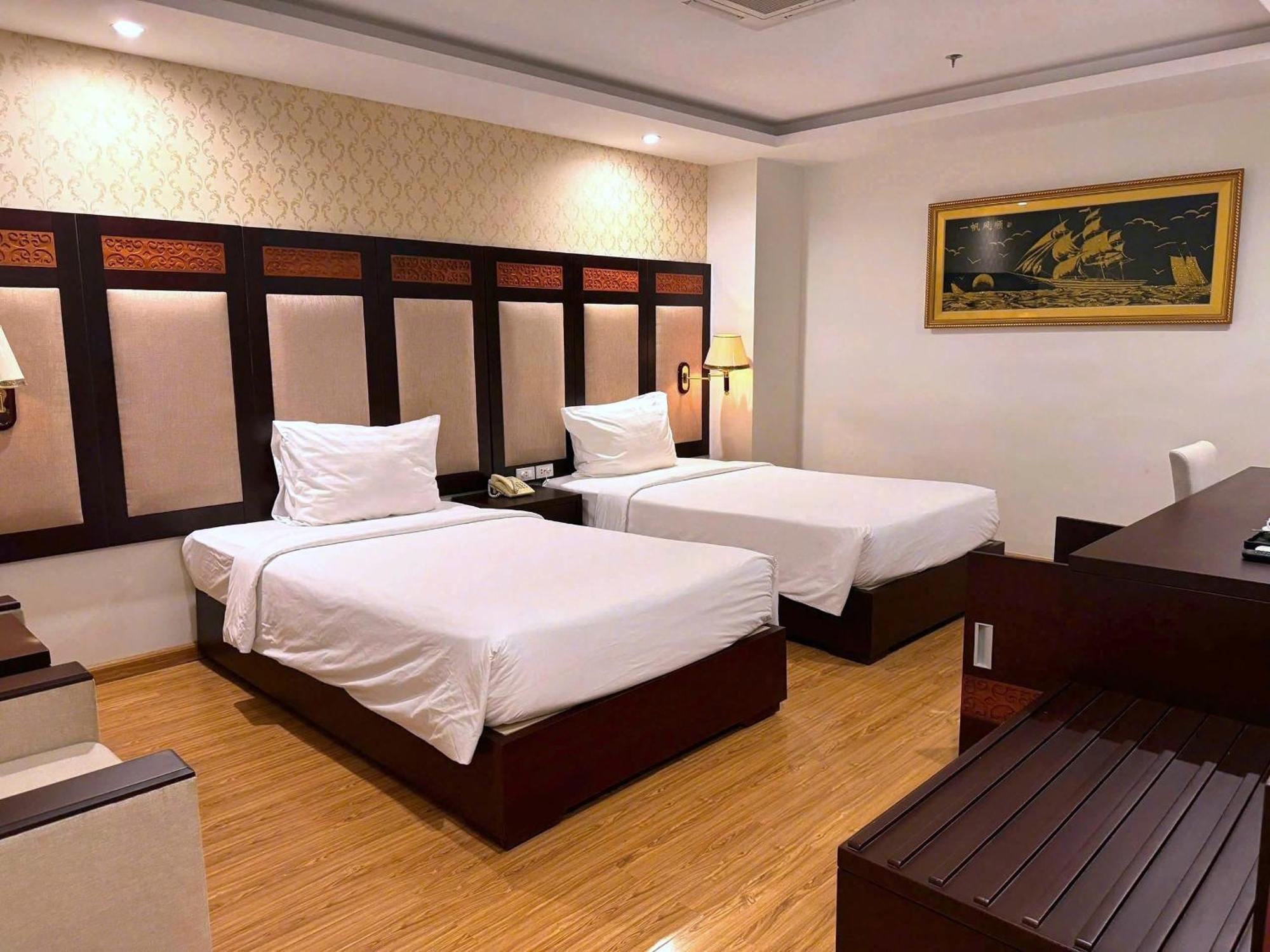 Galliot Hotel Nha Trang Bagian luar foto